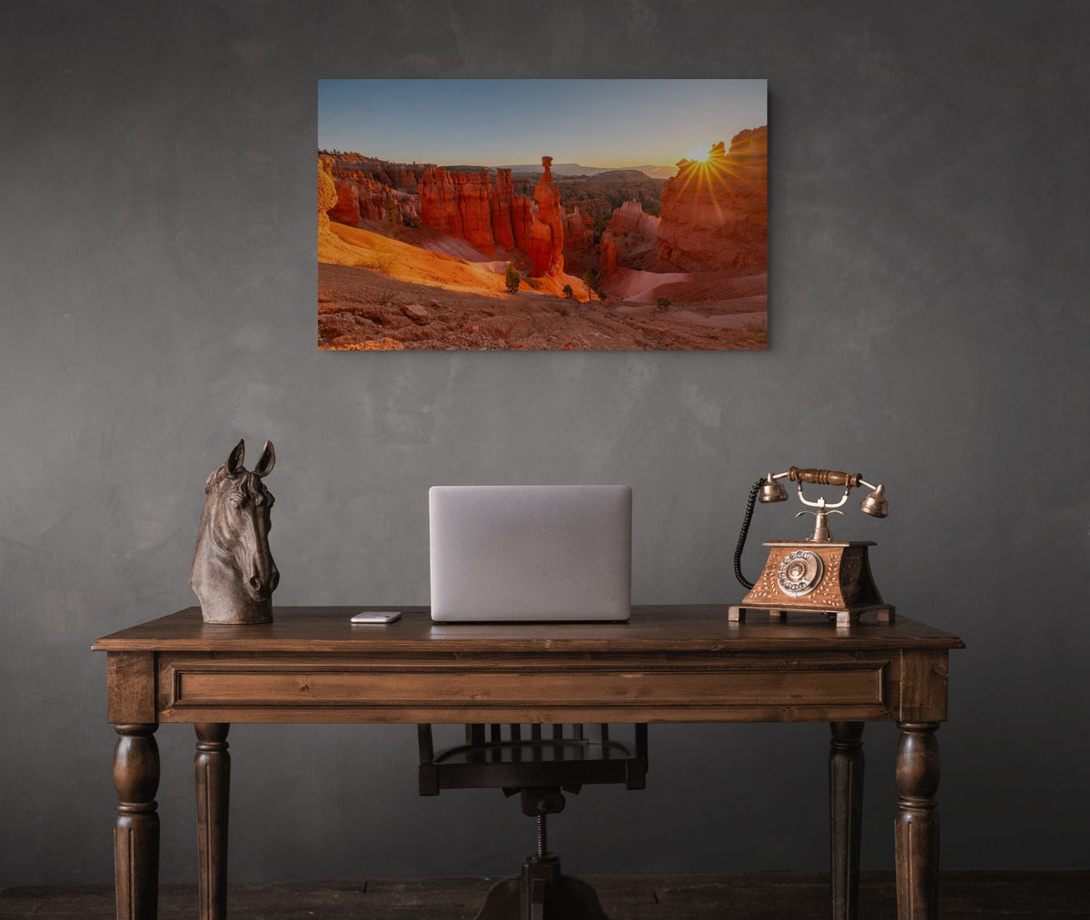 Sunrise at Thor's Hammer, Bryce Canyon National Park, UT